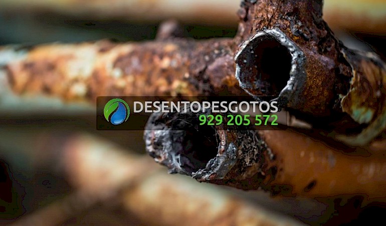 Corrosão dos Canos: Causas Comuns e Soluções em Sistemas de Canalização Enferrujados